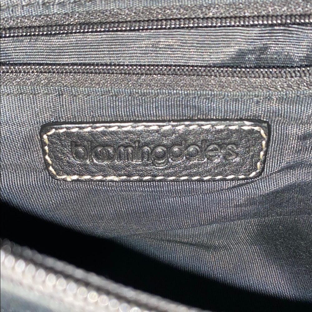 Bloomingdale’s Black Leather Shoulder Bag Vintage y2k! - Picture 5 of 15